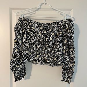 Jun & Ivy Top